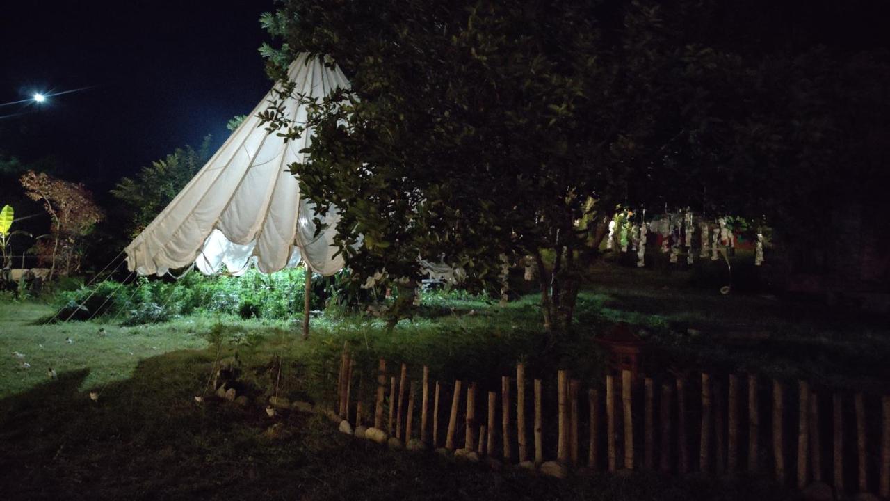 Hobo Huts By The Riverside Panuanaula Экстерьер фото