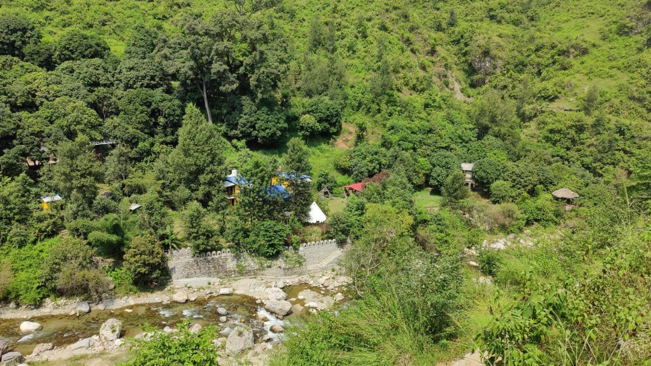 Hobo Huts By The Riverside Panuanaula Экстерьер фото