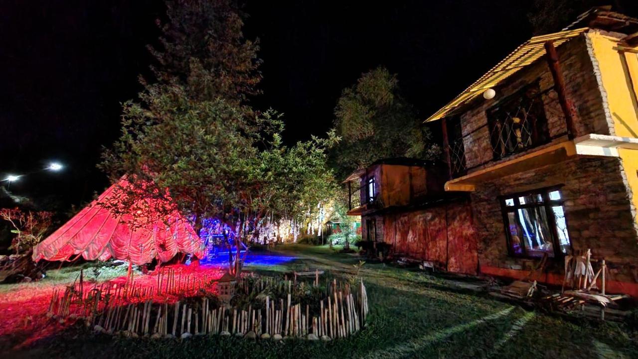 Hobo Huts By The Riverside Panuanaula Экстерьер фото